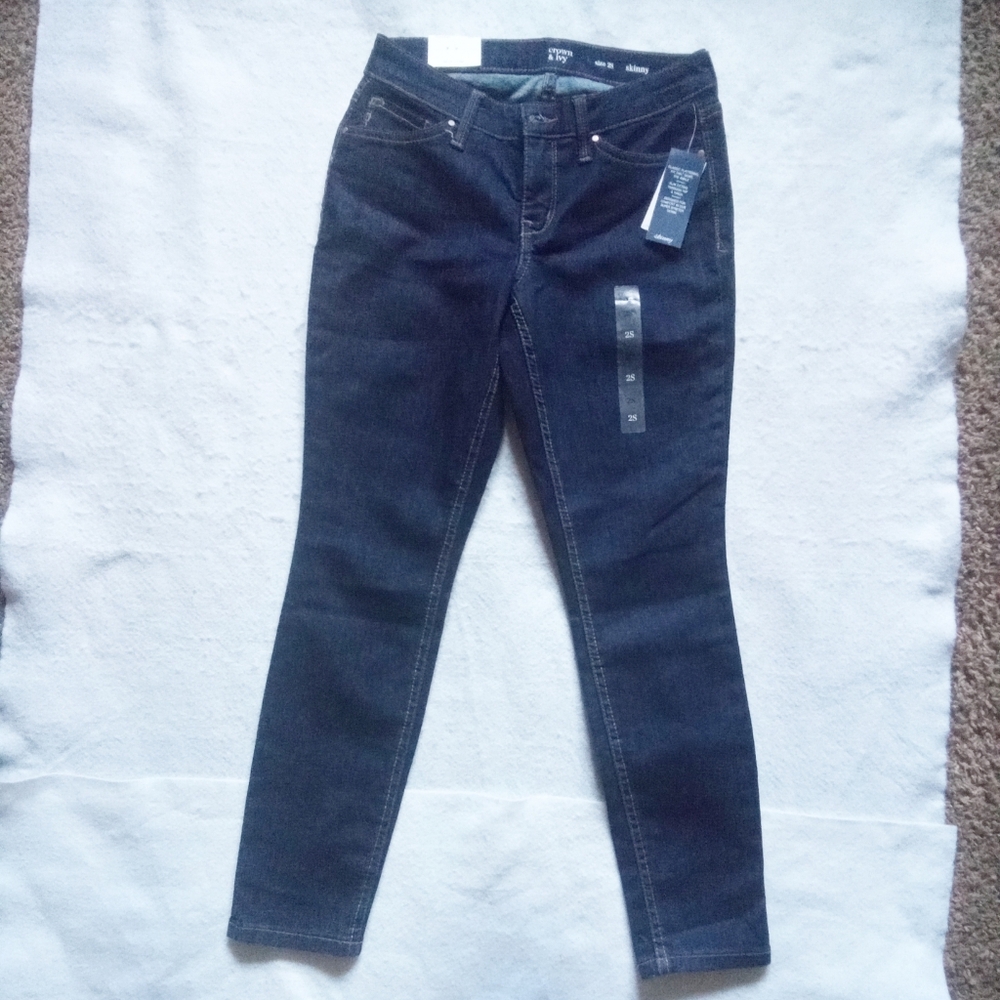 NWT woman's Crown & Ivy skinny blue jeans